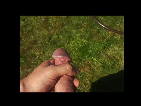 ❤️ Hot hottie gets her pink pussy fucked and cums with a squirt in a summer garden ️❌ Pono ia makou ❤